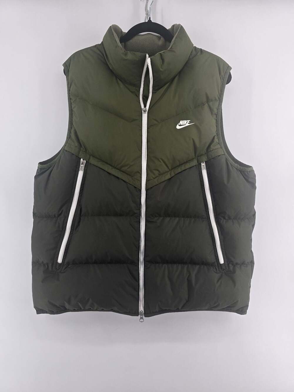 Nike Storm-Fit Vest Size XL Green Puffer Sleeveless Jacket